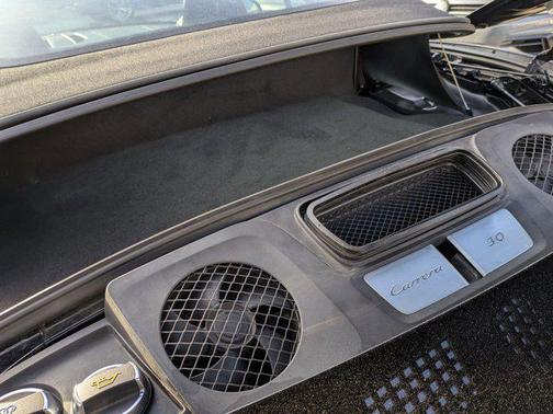 2017 Porsche 911 Carrera