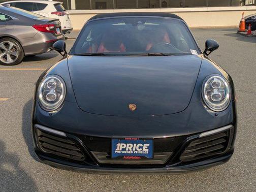 2017 Porsche 911 Carrera