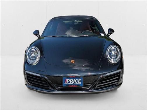 2017 Porsche 911 Carrera