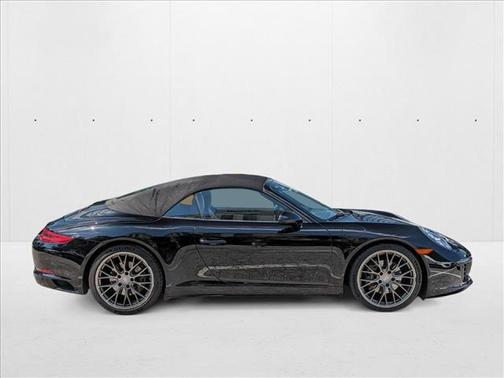 2017 Porsche 911 Carrera