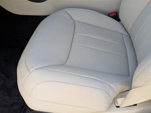 2026 Land Rover Range Rover P400 SE