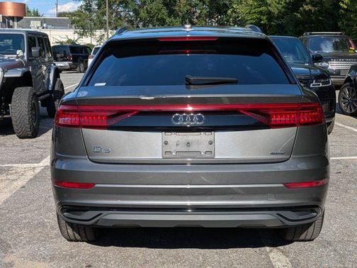 2022 Audi Q8 55 Premium