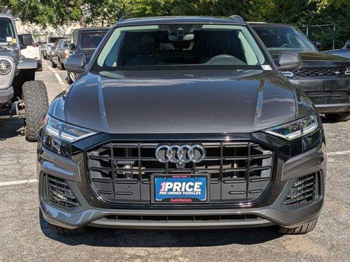 2022 Audi Q8 55 Premium