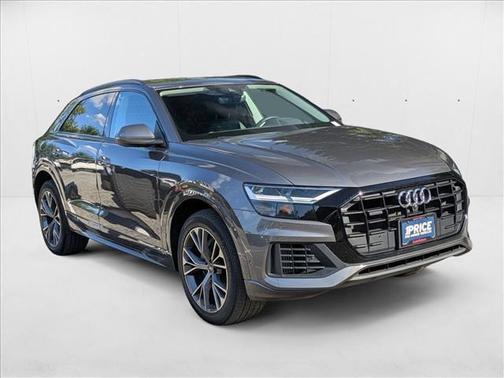 2022 Audi Q8 55 Premium