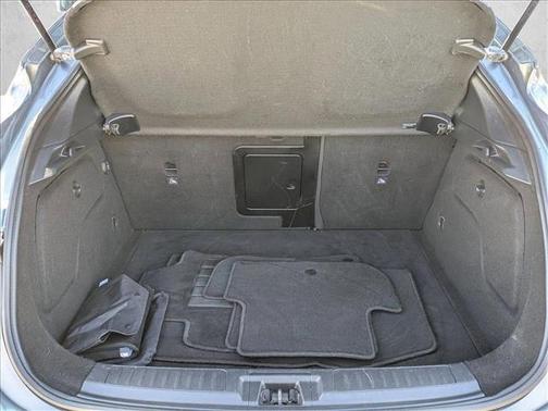 2017 INFINITI QX30 Luxury