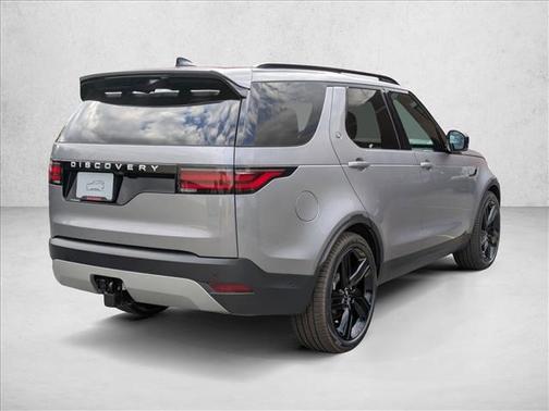 2025 Land Rover Discovery P300 S