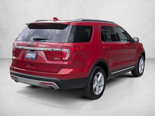 Ruby Red Metallic Tinted Clearcoat 2017 Ford Explorer XLT