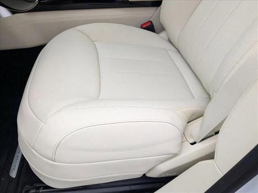 2025 Land Rover Range Rover P400 SE