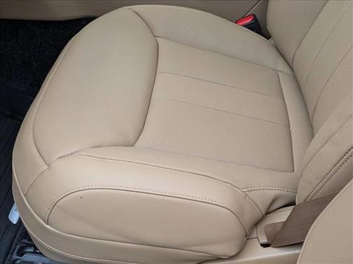 2026 Land Rover Range Rover P400 SE 7 Seat