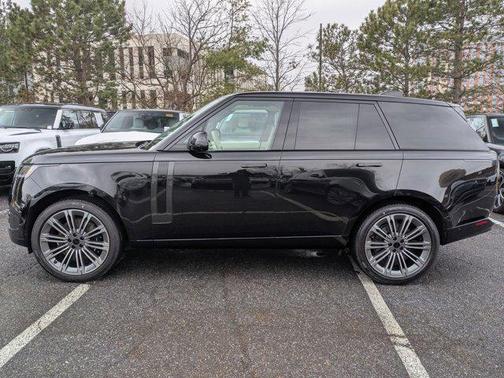 2026 Land Rover Range Rover P530 SE