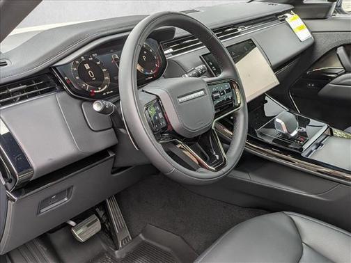 Borasco Grey Metallic 2026 Land Rover Range Rover Sport SE