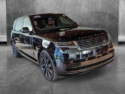 2024 Land Rover Range Rover P615 SV