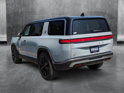 2024 Rivian R1S Adventure Quad Motor Large Pack