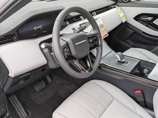 Fuji White 2026 Land Rover Range Rover Evoque S