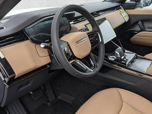 2026 Land Rover Range Rover Sport SE