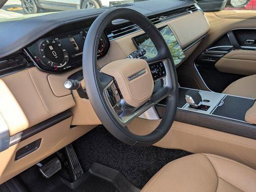 Carpathian Grey Premium Metallic 2026 Land Rover Range Rover P400 SE