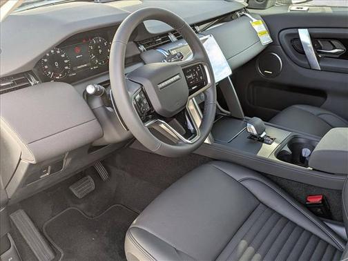 Fuji White 2025 Land Rover Discovery Sport S