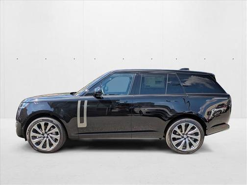 2025 Land Rover Range Rover P530 SE