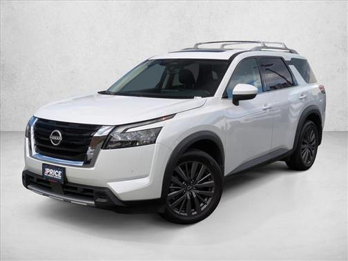 Everest White Pearl Tricoat 2025 Nissan Pathfinder SL 4WD