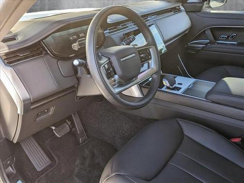 2025 Land Rover Range Rover P550e Autobiography