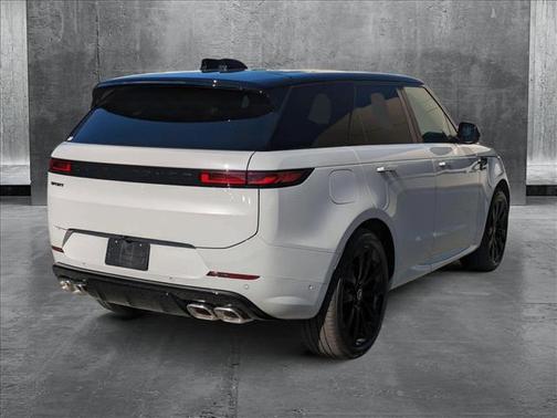 2025 Land Rover Range Rover Sport SE