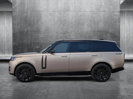 2025 Land Rover Range Rover P530 SE 7 Seat