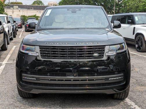 2025 Land Rover Range Rover P400 SE 7 Seat