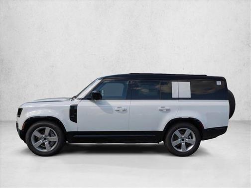 Fuji White 2026 Land Rover Defender X-Dynamic SE