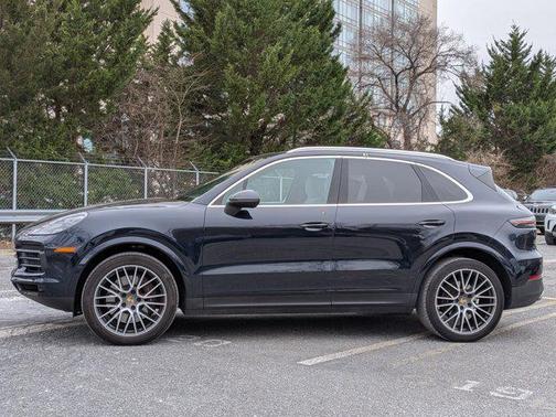 2022 Porsche Cayenne Cayenne