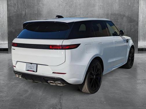 2025 Land Rover Range Rover Sport SE