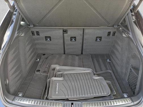 2023 Porsche Macan S