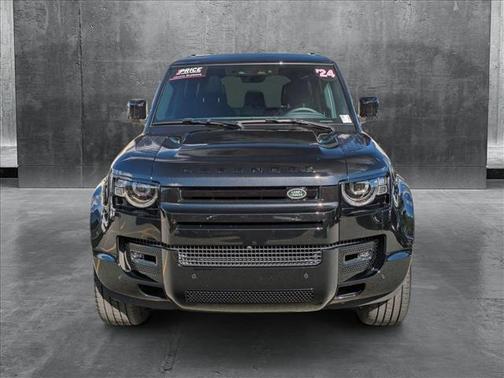 2024 Land Rover Defender 110 P400 X-Dynamic SE