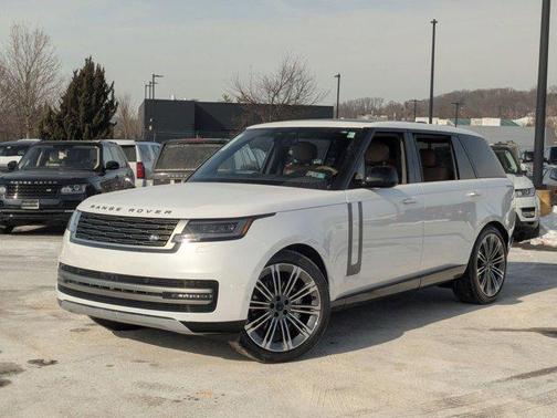 2026 Land Rover Range Rover P400 SE 7 Seat