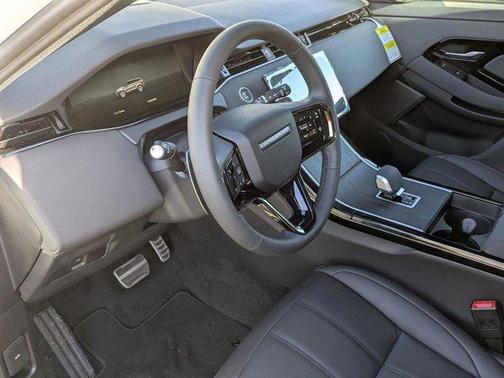 Arroios Grey Metallic 2026 Land Rover Range Rover Evoque Dynamic SE