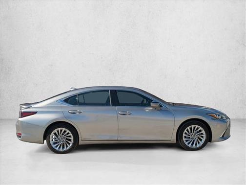 2020 Lexus ES 300h Base