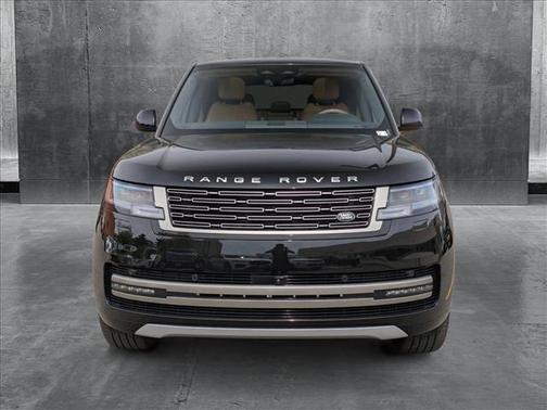 2025 Land Rover Range Rover P400 SE