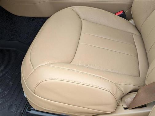 2025 Land Rover Range Rover P400 SE