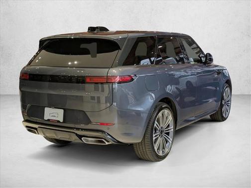 2026 Land Rover Range Rover Sport SE
