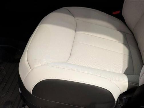 2026 Land Rover Range Rover Sport SE