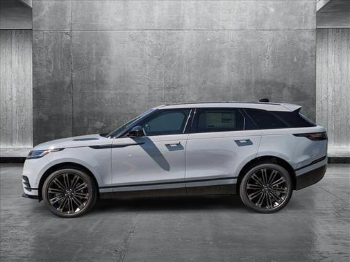 2026 Land Rover Range Rover Velar Dynamic SE