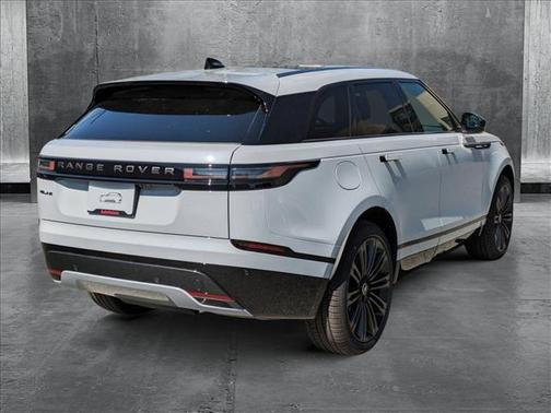 2026 Land Rover Range Rover Velar Dynamic SE