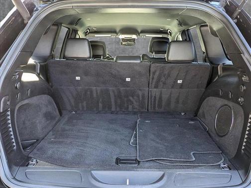 2019 Jeep Grand Cherokee Laredo