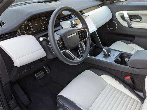 2025 Land Rover Discovery Sport Dynamic SE
