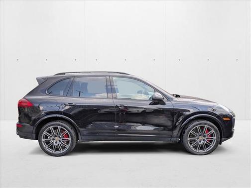 2018 Porsche Cayenne Turbo