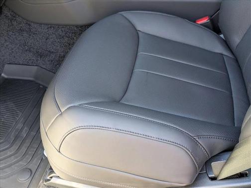 2025 Land Rover Range Rover P550e SE