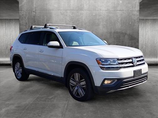 Photo 3 of 15 of 2019 Volkswagen Atlas 3.6L SEL