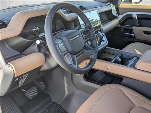 Fuji White 2026 Land Rover Defender P400 X-Dynamic SE