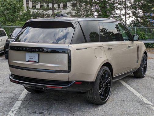 2025 Land Rover Range Rover P400 SE 7 Seat