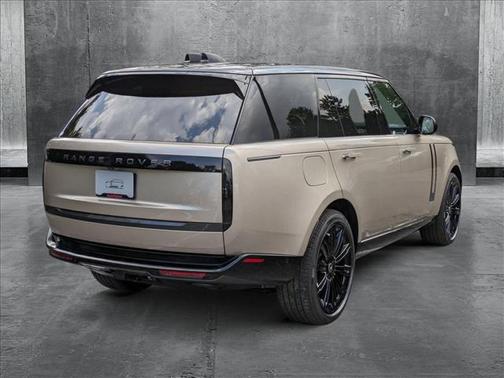 2025 Land Rover Range Rover P400 SE 7 Seat