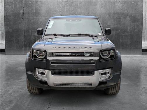 2025 Land Rover Defender 110 P400 S
